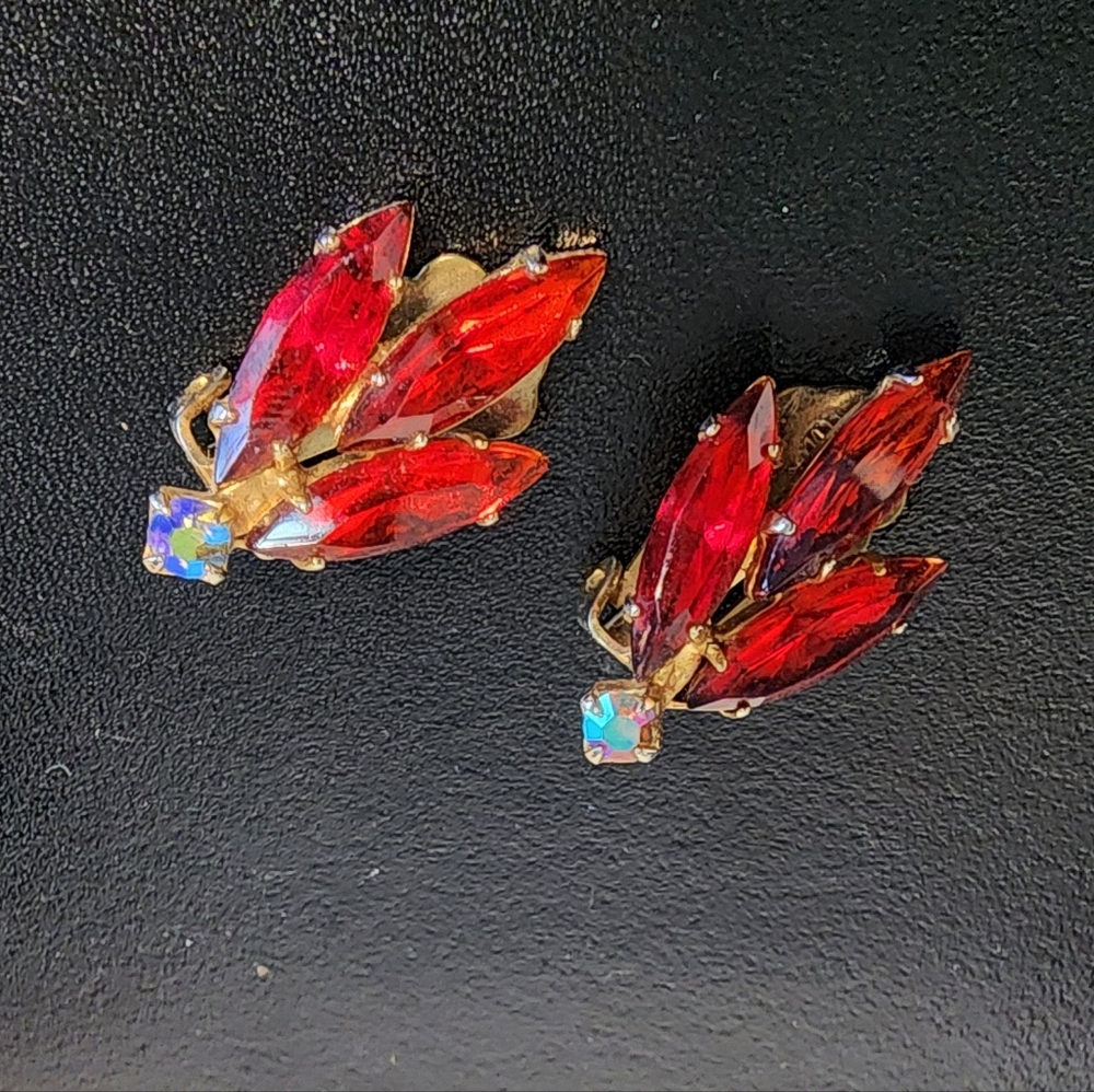 Clip-on Red Crystal Earrings - Picture 6 of 6